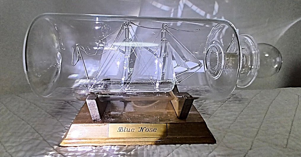 Statek w butelce - Szkuner rybacki BlueNose #2.1