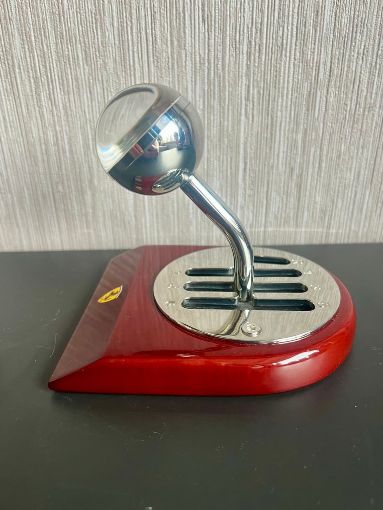 Clock - Ferrari - 1983 #2.1