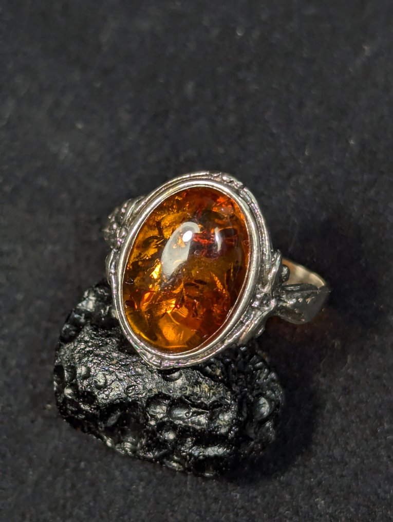 Gyönyörű 925-ös ezüst gyűrű, természetes balti borostyánnal, Svédországból. - Gyűrű #4.3