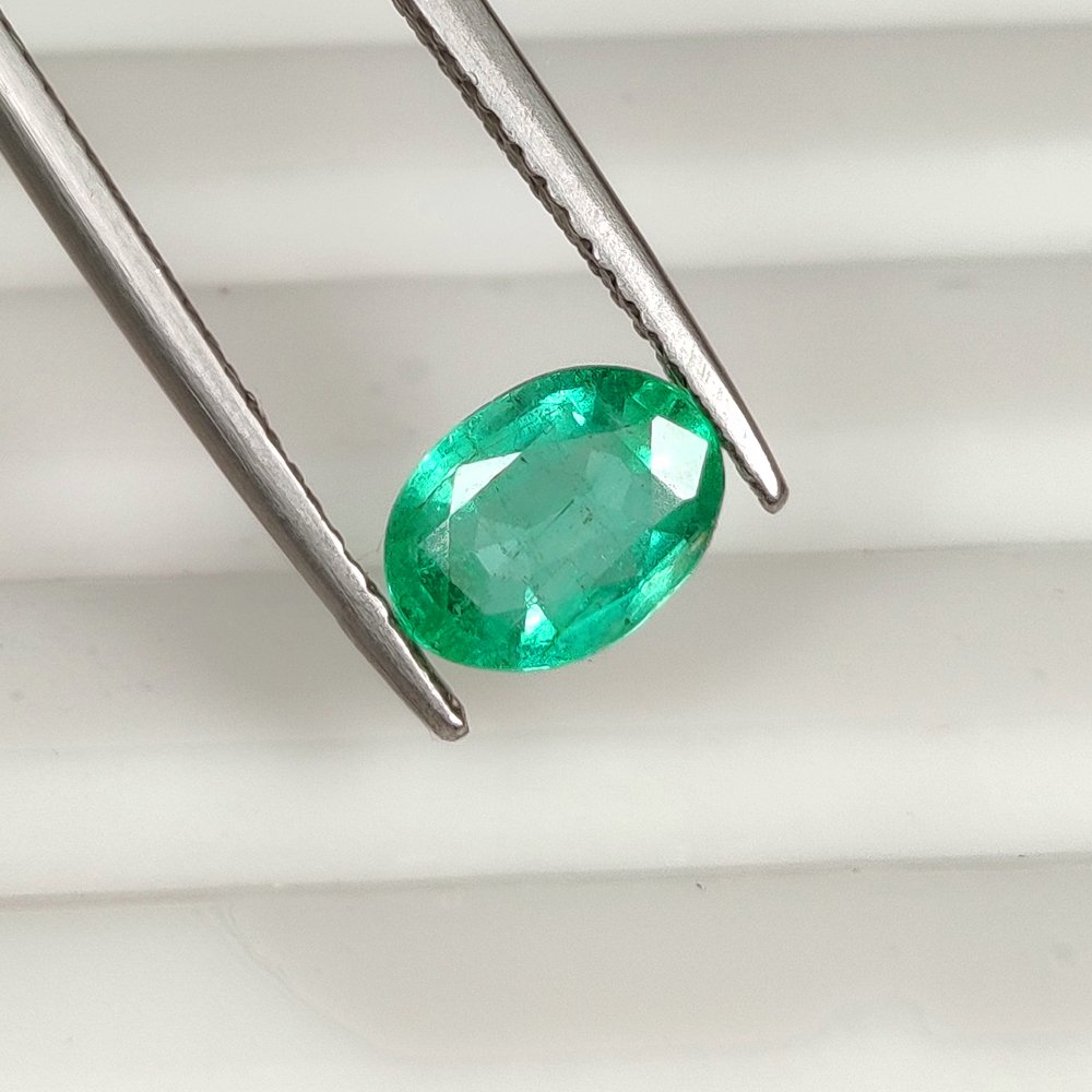 χωρίς τιμή ασφαλείας - 1 pcs Πράσινο Σμαράγδι - 1.11 ct - International Gemological Institute (IGI) - Top Luster - Μικρό Λάδι #4.3