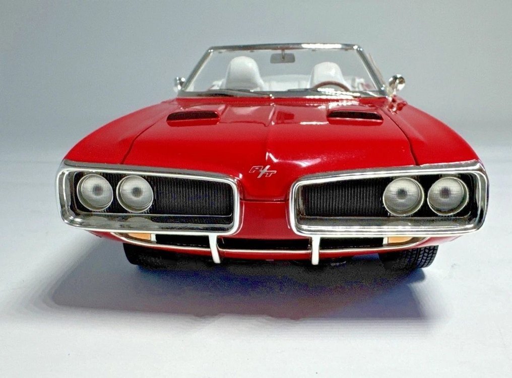 1:18 - Coche a escala - Dodge Coronet R/T 1970 convertible model car #1.0