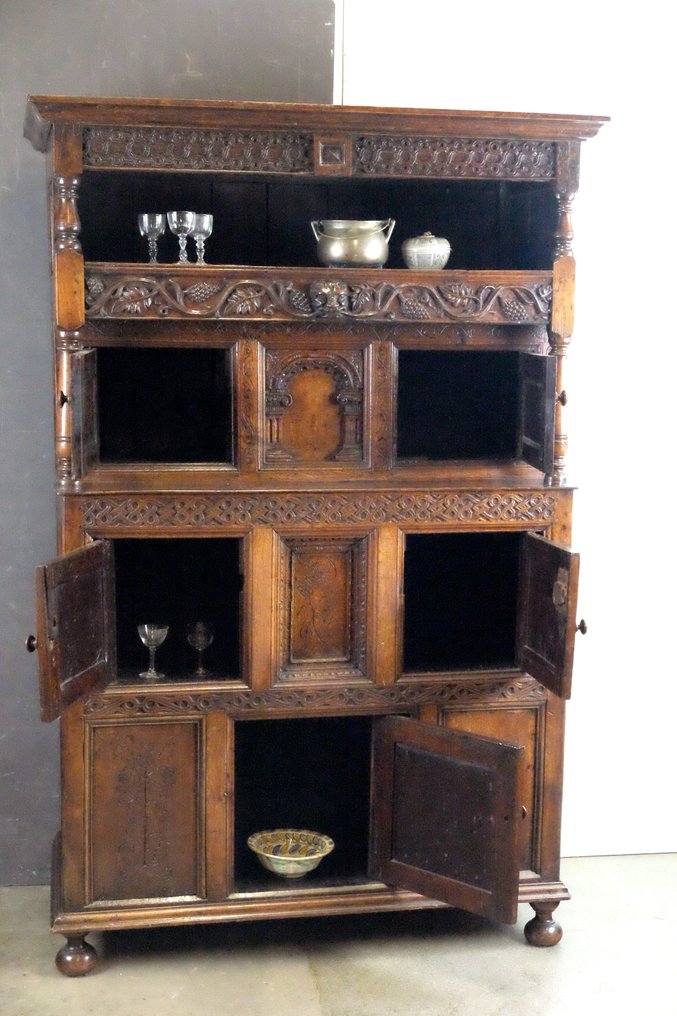 Skåp - Ek - En så kallad Tridern #3.2