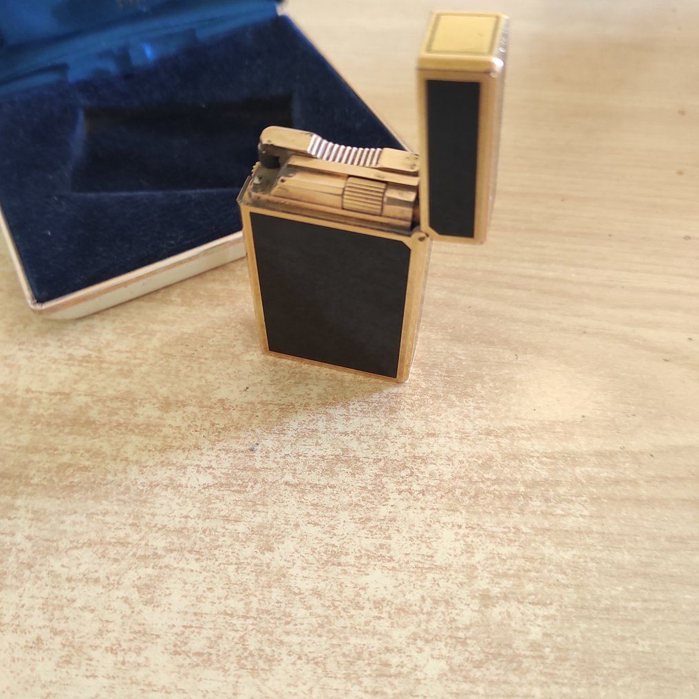 S.T. Dupont - Unknown - χωρίς τιμή ασφαλείας - Αναπτήρας - Gold-plated, Σμάλτο, Λάκα #4.3