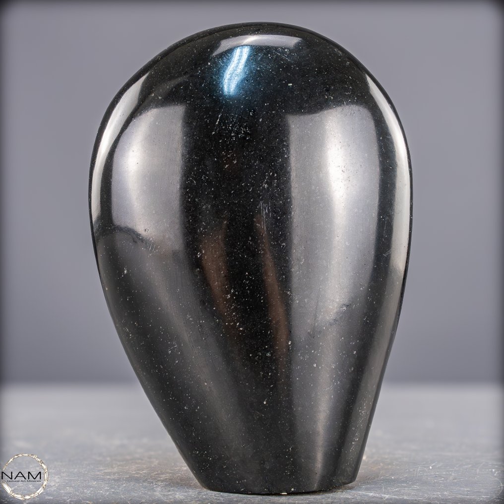 Μαύρος Τουρμαλίνης σε ελεύθερο σχήμα – Κομψότητα στην πιο αγνή μορφή Ελεύθερη μορφή- 898.69 g #1.0