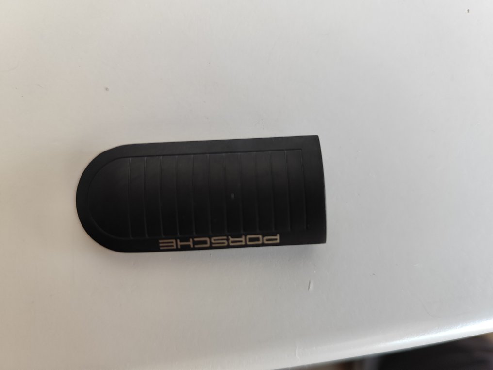 Porsche Design - Clipe para notas #4.3