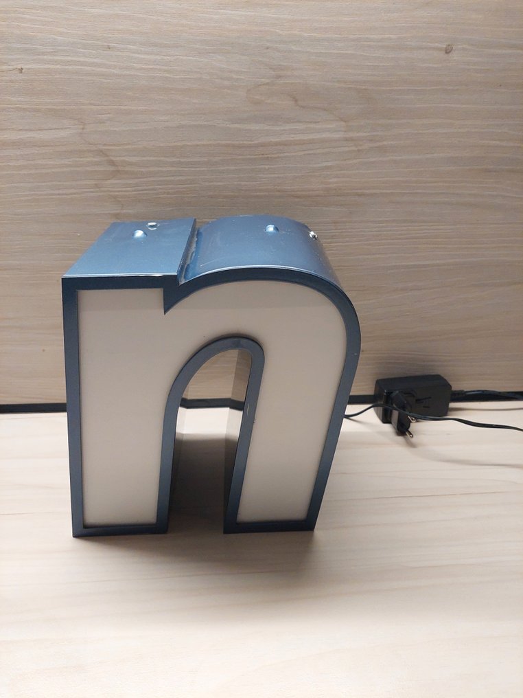 Lampe - Plexiglas, Metall - Buchstabenlampe N #1.0