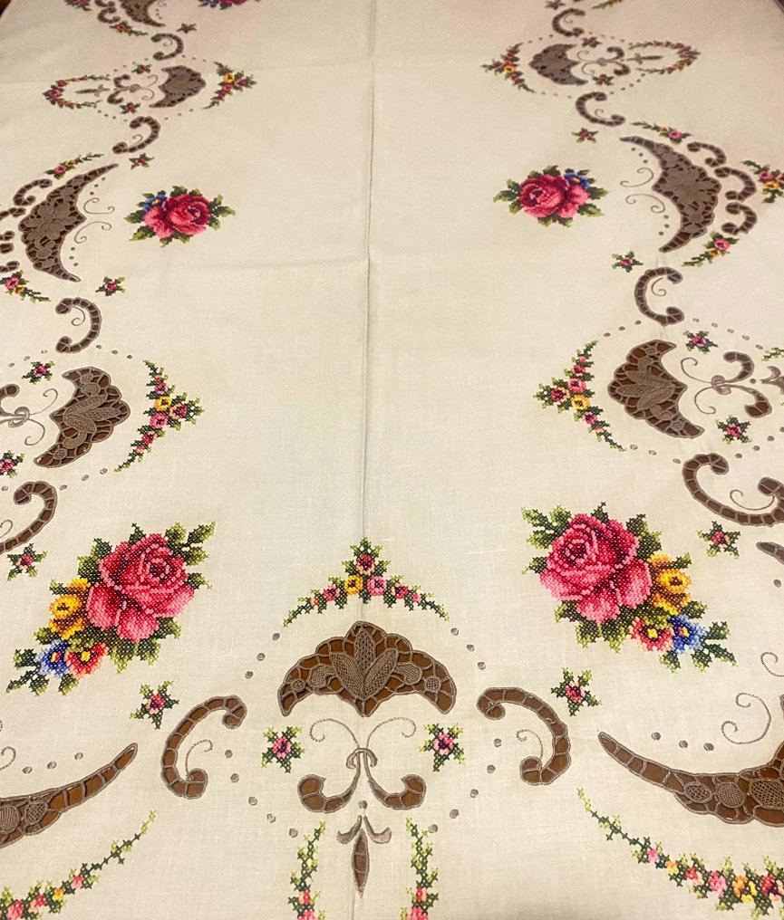 Tablecloth  - 258 cm - 164 cm - Cross-stitch tablecloth #2.1