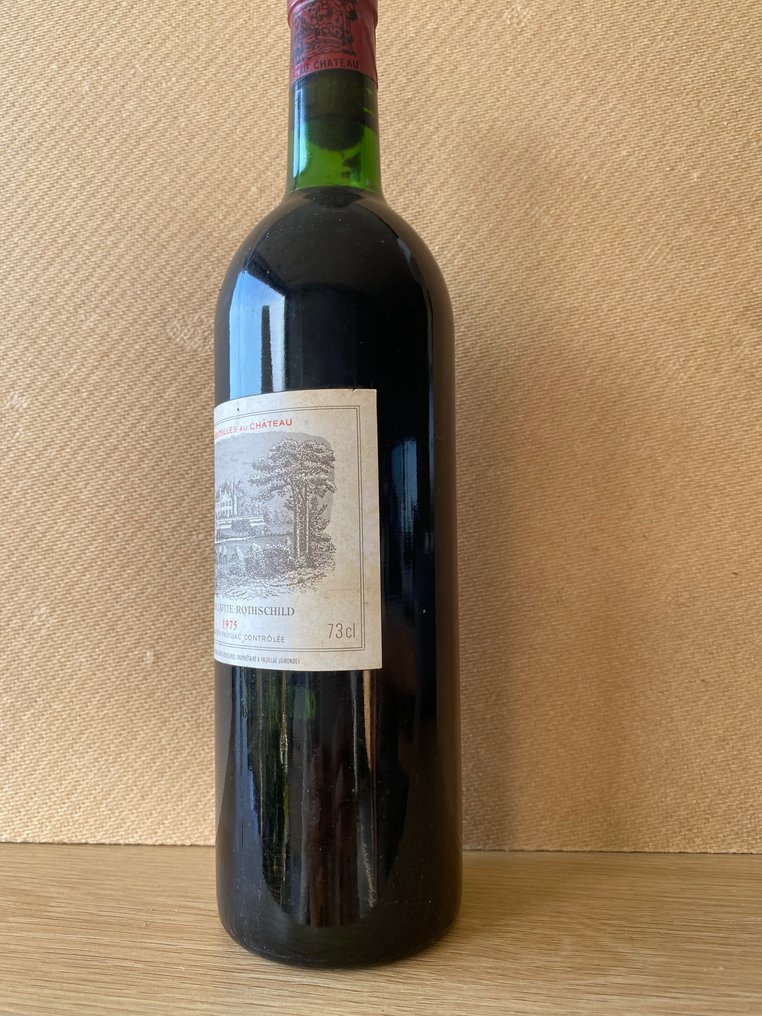 1975 Chateau Lafite Rothschild - Pauillac 1er Grand Cru Classé - 1 Pullot (0.7 L) #4.3