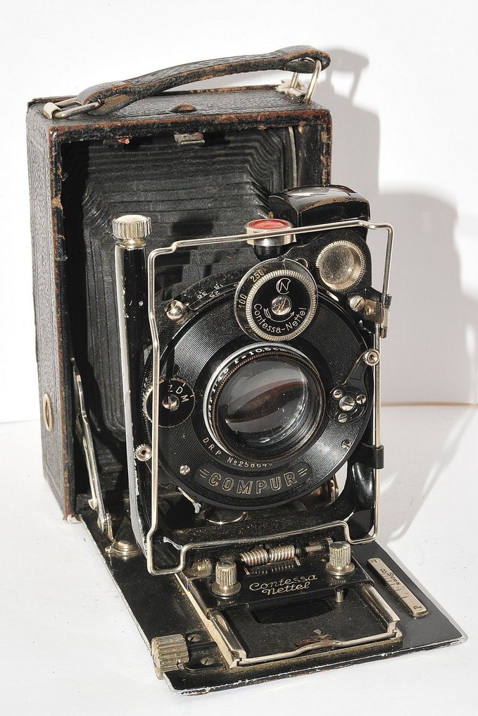 Contessa Nettel Zeiss Tessar 105mm f/4.5 su Compur da 1 a 1/250 da viaggio 120 / medium format camera #1.0