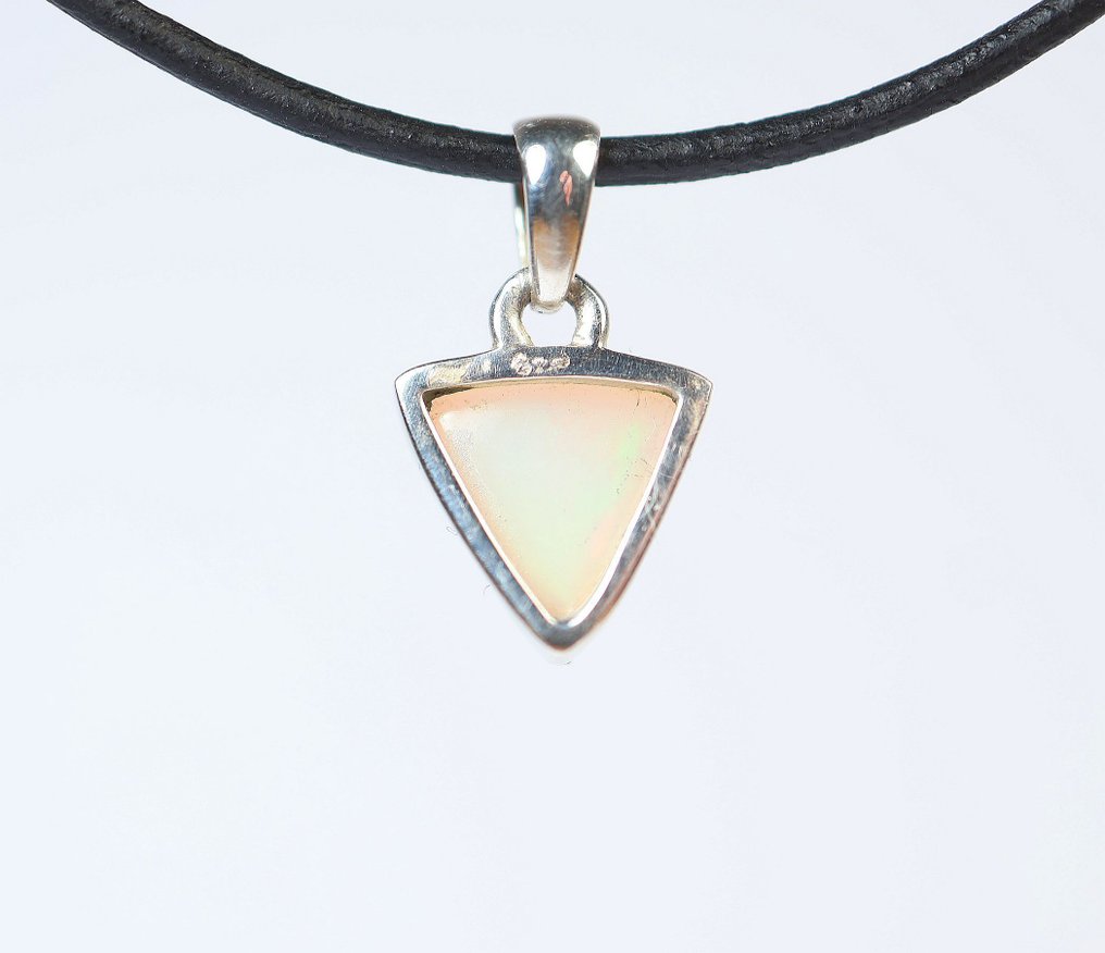 Αιθιοπικός Όπαλ / Welo-Όπαλ / καμπόσον Επιπλέον / καινούργιο- 1.22 g - (1) #3.2