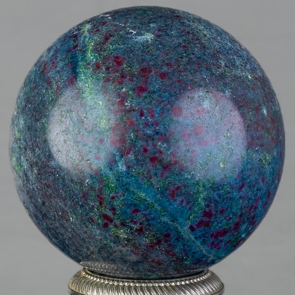 Ruby in Kyanite quality sphere Crystal - Height: 10.3 cm - Width: 10.3 cm- 1985 g #2.1