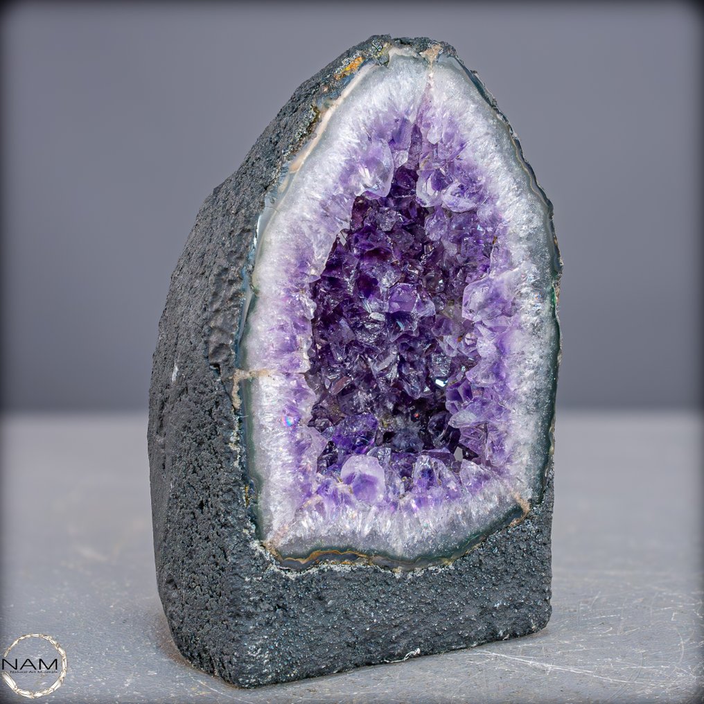 Εντυπωσιακός αμέθυστος Λαμπερή ομορφιά κρυστάλλων σε βιολέτα.- 1322.44 g #4.3