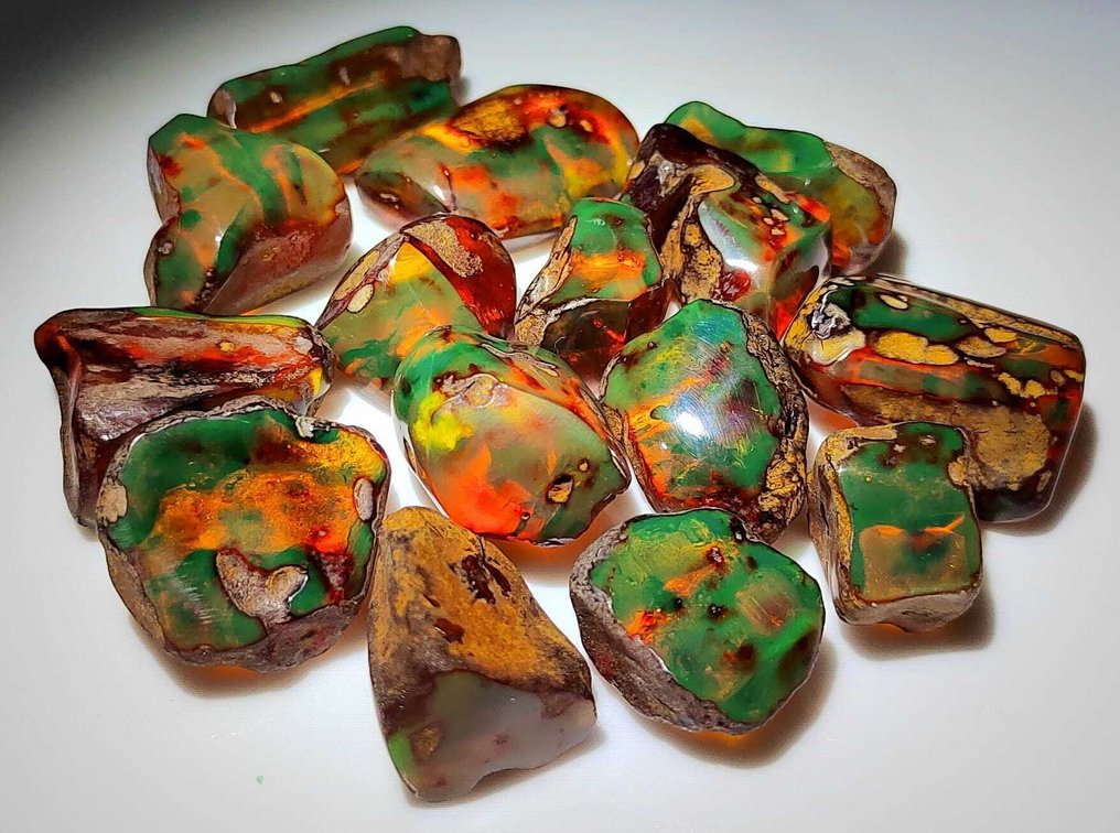 Dominican Green Amber!! High Quality- 355cts - Ámbar #1.0