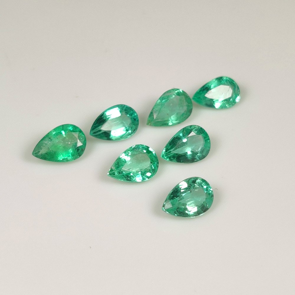 7 pcs  Grün Smaragd  - 2.55 ct - International Colored Gemstone Association (ICA GemLab) #3.2