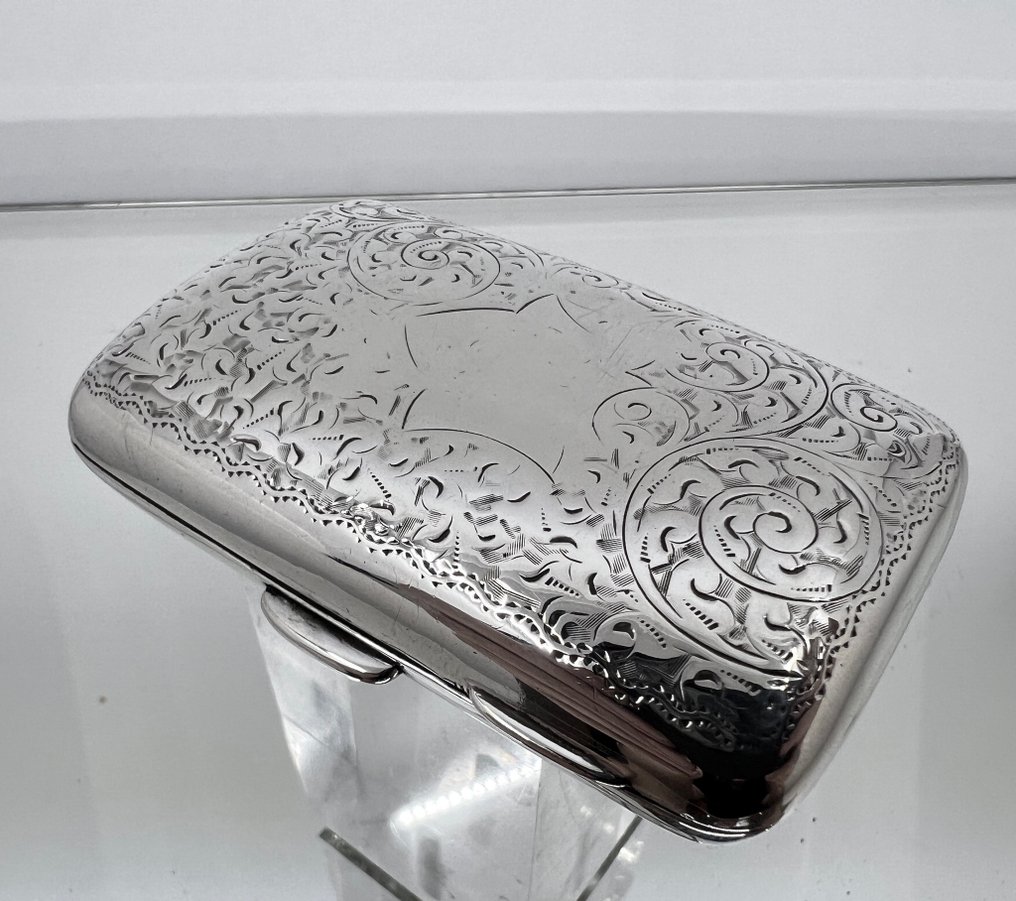 Minshull & Latimer - Scatola - Periodo edoardiano – con incisione in stile estetica vittoriana. - .925 argento - Custodia da tasca in argento #3.2