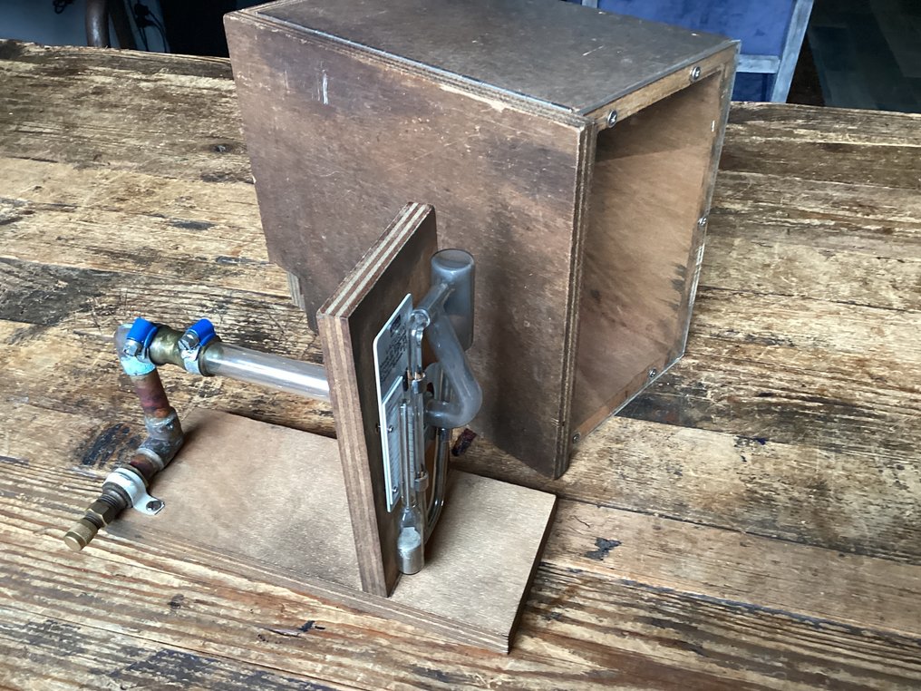 Bomba de vácuo - Vidro - Vacustat Edwards #4.3