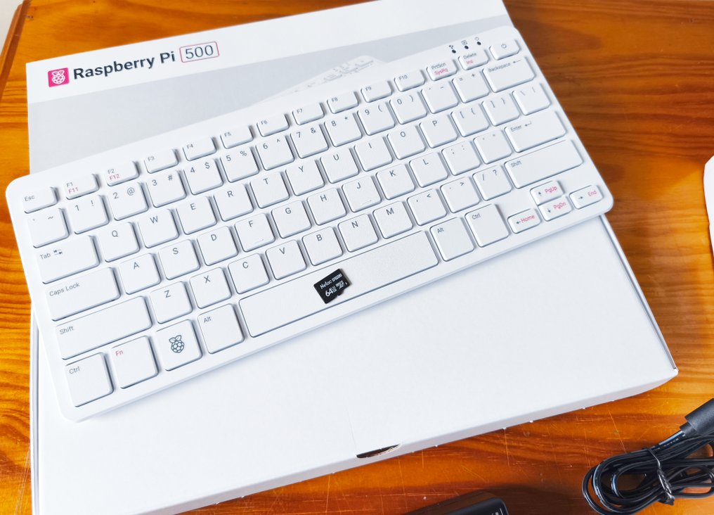 Raspberry Pi + Portable Display (Pi 500) - Computer (1) - Nella scatola originale #2.1