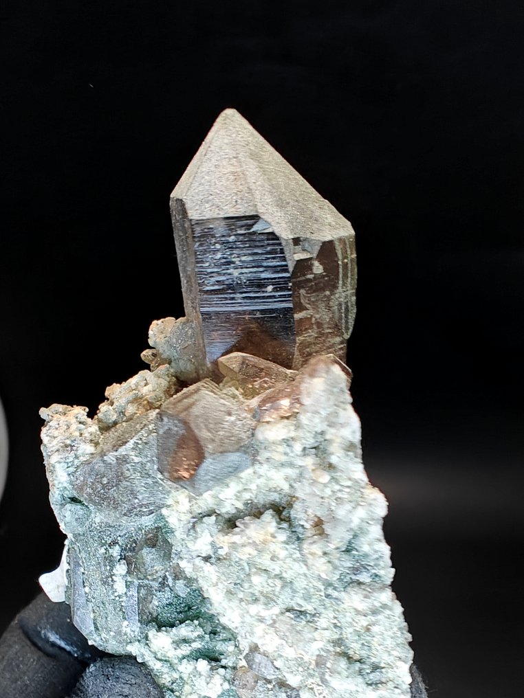 Quarzo Fumè Κρίσταλ στη μήτρα - Ύψος: 11 cm - Πλάτος: 8 cm- 180 g #2.1