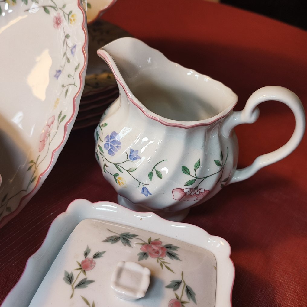 Johnson Brothers - Σερβίτσιο τραπεζιού (14) - μοντέλο «Καλοκαιρινό Chintz» - Ανθοστολισμός. - Αγγλική λεπτή φαίνεια - Αγγλική υπηρεσία σερβιρίσματος #2.1