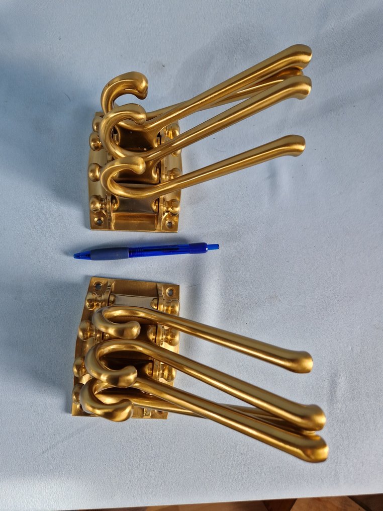 Kapstok (2) - Mässing #3.2