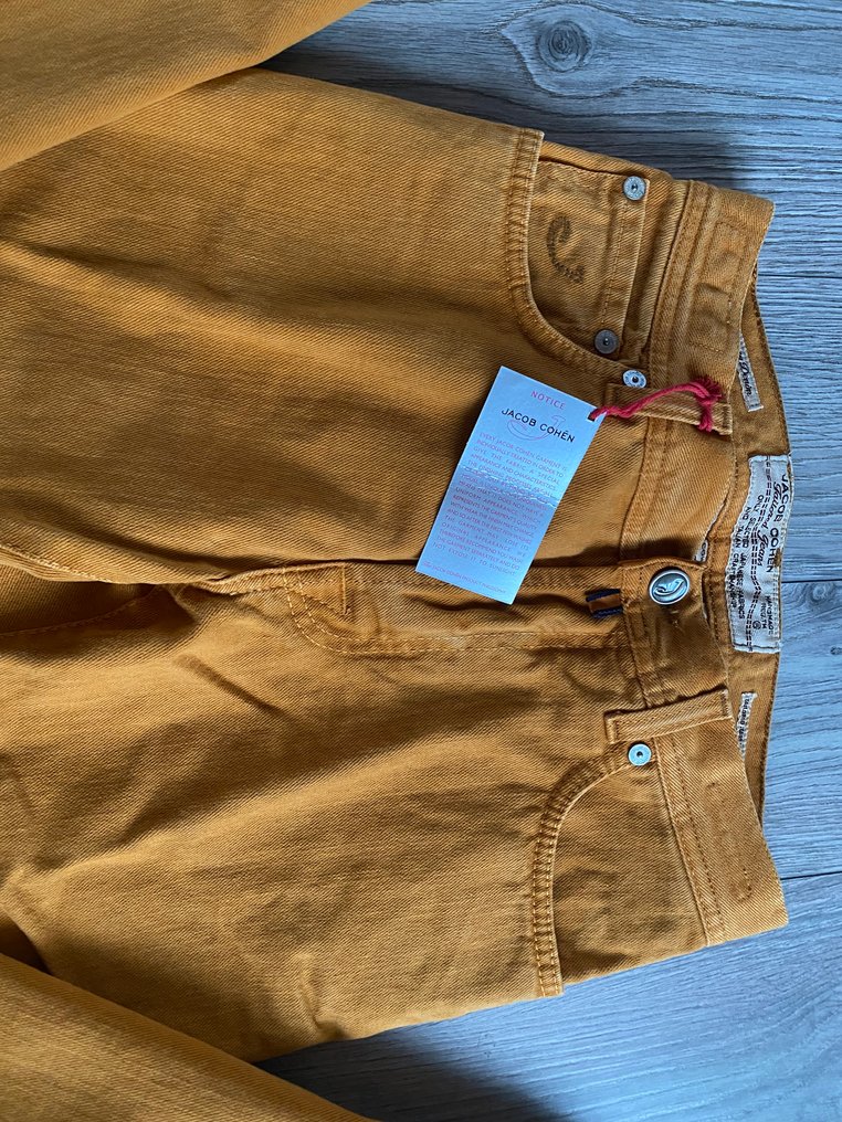 Jacob Cohen - New - size 31 - yellow - Jeans - New with tags #1.0