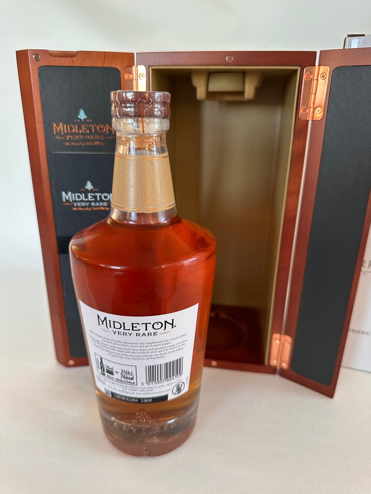 Midleton Barry Crockett Legacy 2022  - 70 cl  #1.0