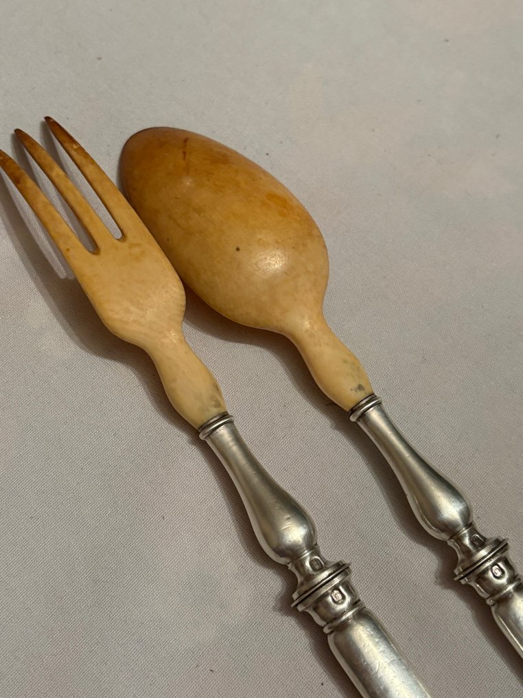 Hénin&Cie - Vassoio di portata da insalata - .950 argento - 1850-1900 #1.0