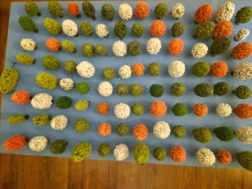 Busch H0 - Peisaj machetă tren (1) - Copaci cu flori roz și albe #4.3