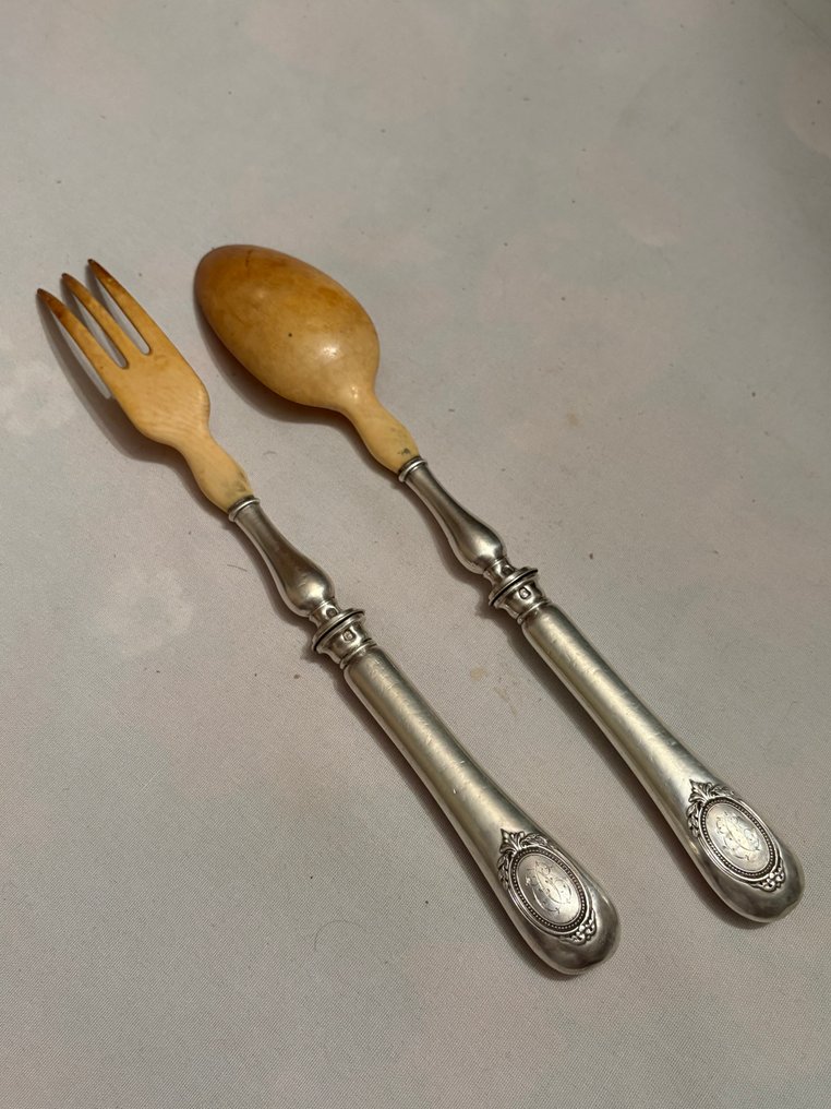 Hénin&Cie - Vassoio di portata da insalata - .950 argento - 1850-1900 #1.0