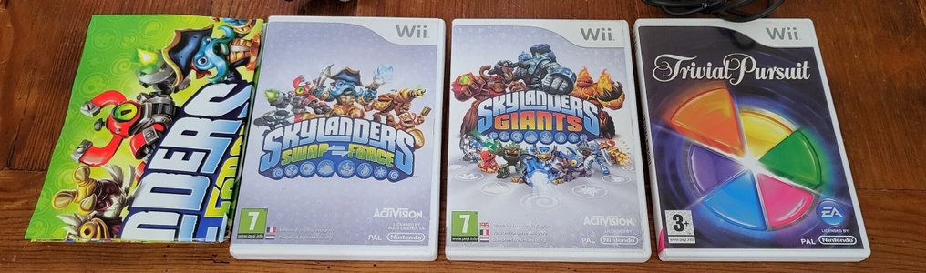 Nintendo - Wii - GameCube compatible console + 1 white controller with protective cover + 1 black Nunchuk + - Κονσόλα βιντεοπαιχνιδιών + παιχνίδια #3.2