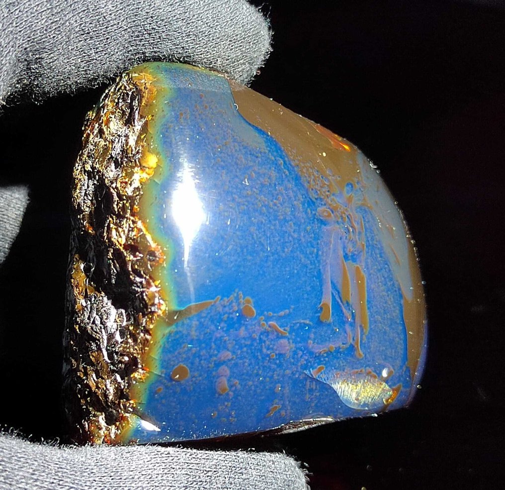 Blue Amber-High Quality AAA 410 cts- 82 g #3.2