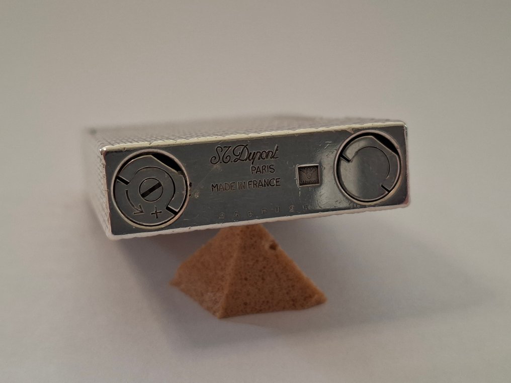 S.T. Dupont - Line 2 - Ingen mindstepris - Lommelighter - Forsølvet #4.3