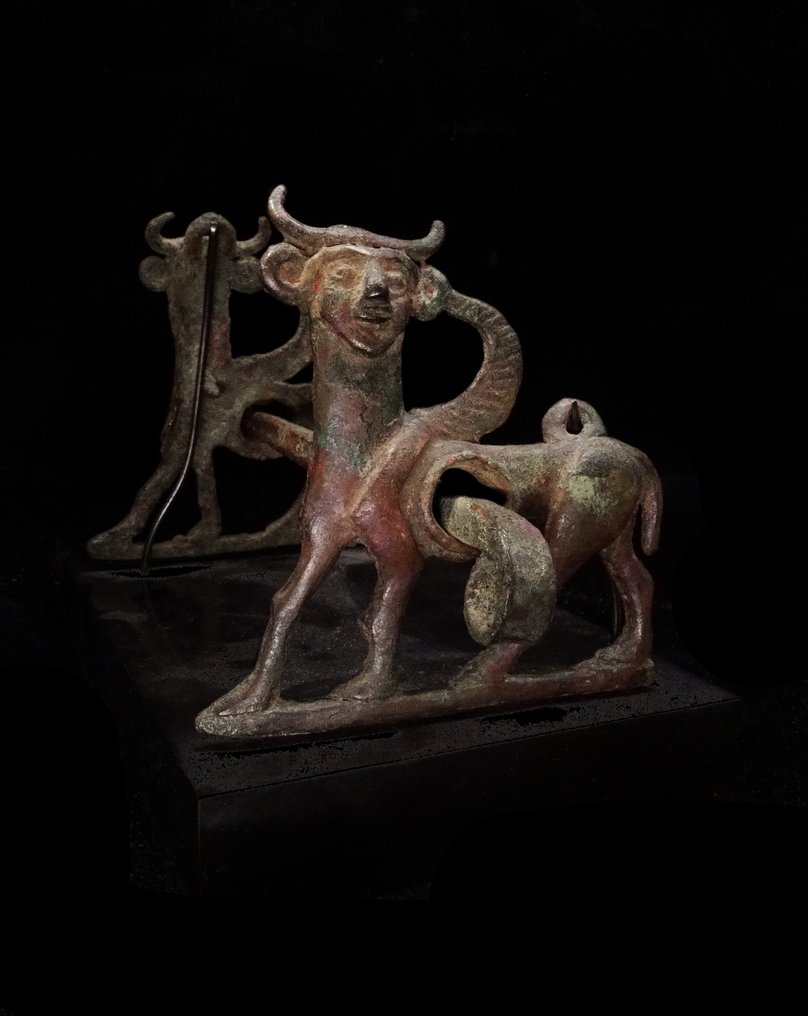 Λορεστάν Μωρς με άκαμπτο άξονα - Φτερωτοί ταύροι - 1200/800 π.Χ. #2.1