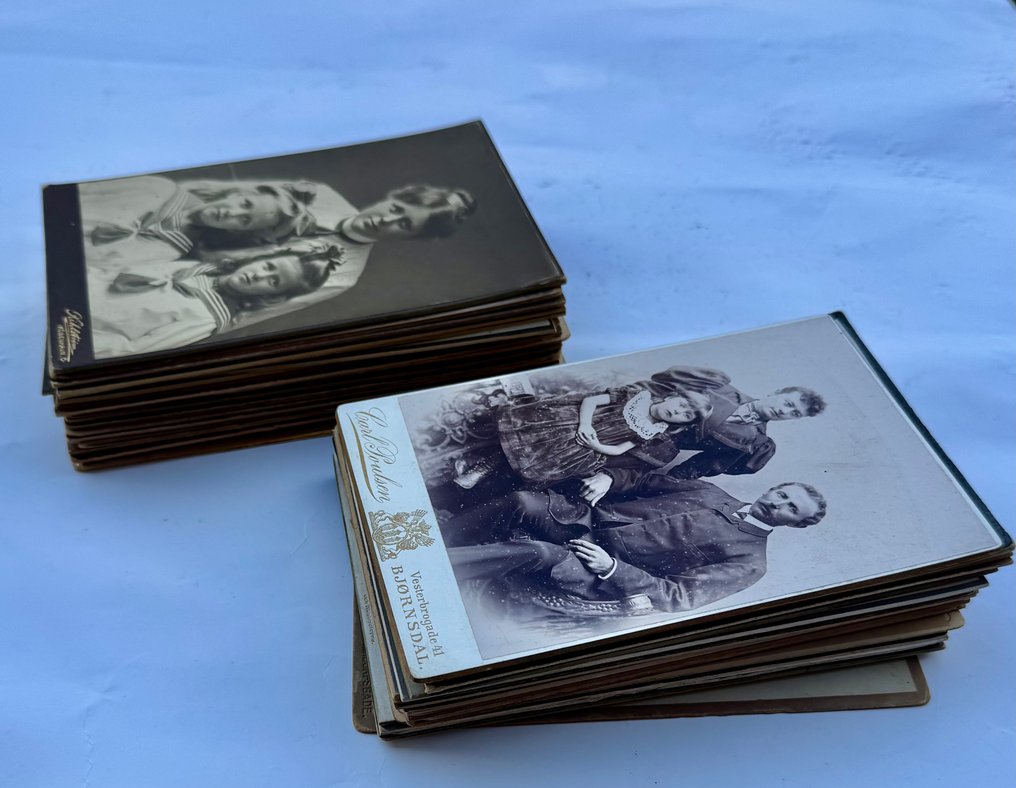 Profesionelle photographer’s - Lot Cabinet card photographs #1.0