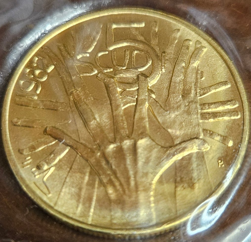 Σαν Μαρίνο. 5 Scudi 1982 - 15 gr Au #4.3