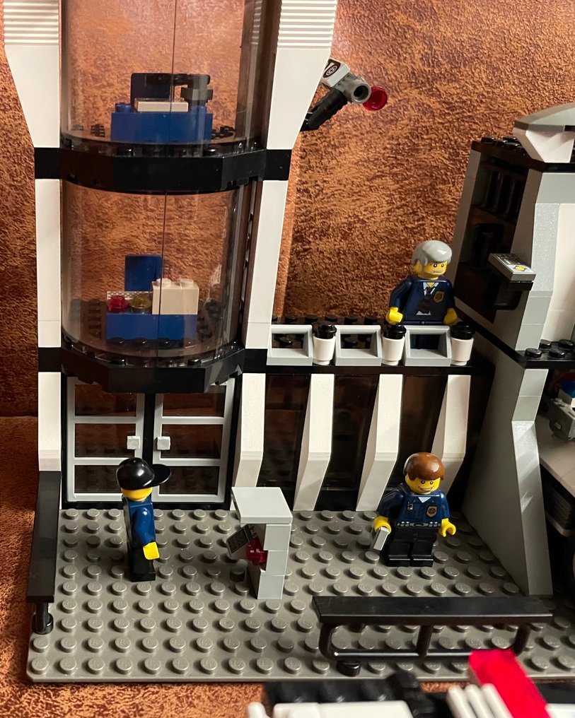 LEGO 套組 - 7035 - World City - Police HQ #2.1
