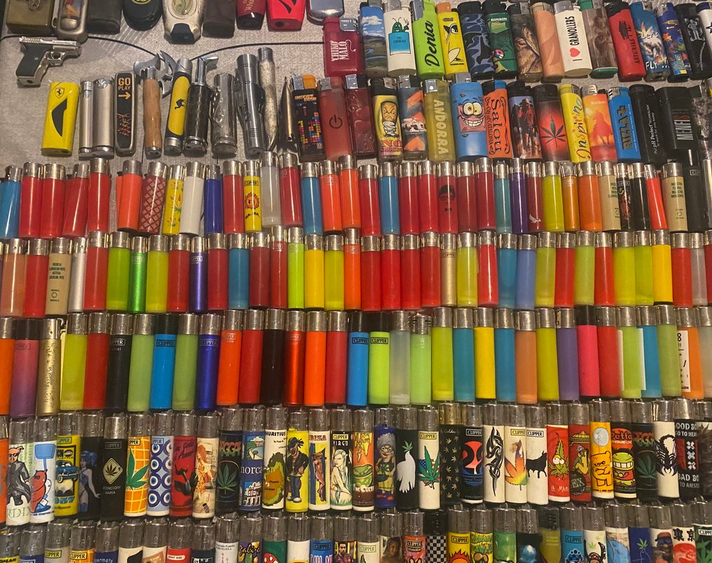 Clipper - Brichetă - Plastic, metal -  (516) #4.3