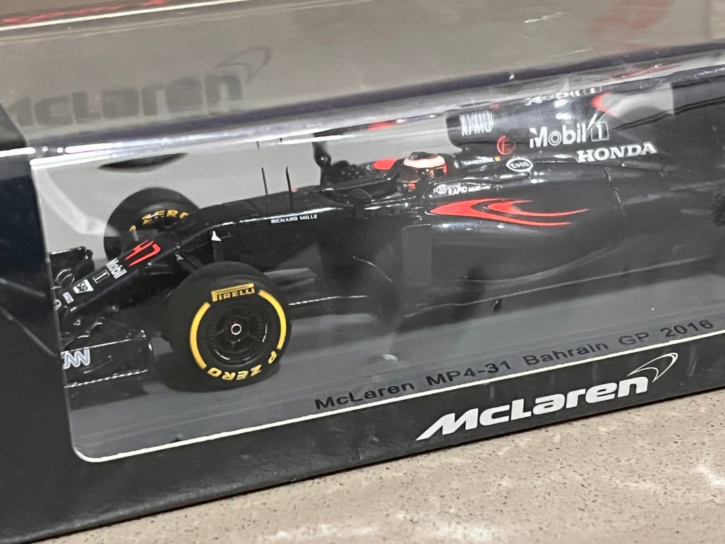 Spark 1:43 - Αυτοκίνητο μοντελισμού - McLaren MP4-31 Bahrain GP 2016 - Πολύ σπάνιο και εξαντλημένο. #4.3