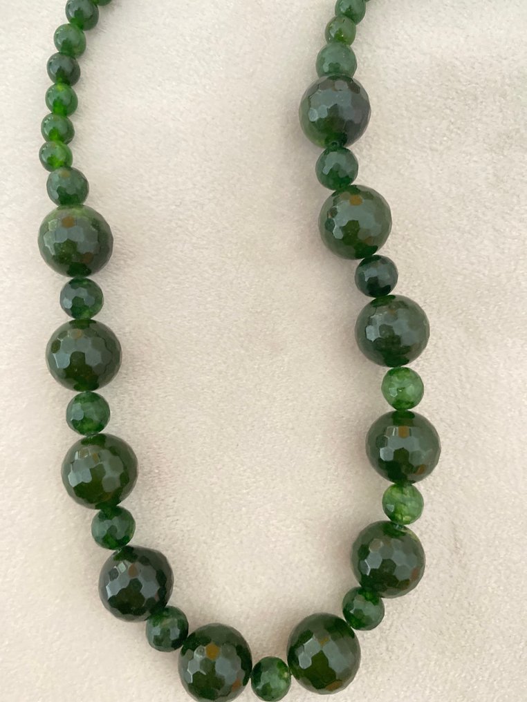 green agate - Kaulakoru #2.1