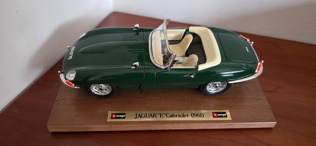 Bburago 1:18 - Modellauto - Jaguar E-Type Cabriolet (1961) #2.1