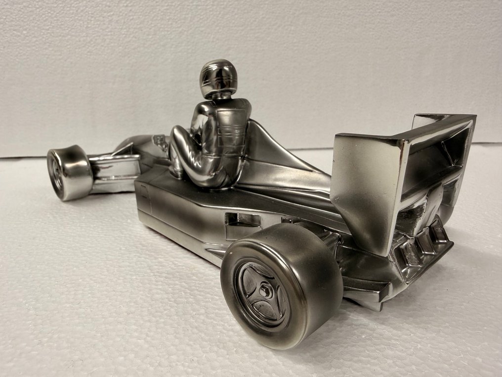 奈杰尔·曼塞尔——‘Taxi for Senna’雕塑——限量版73/555——手签——附带COA  #4.3