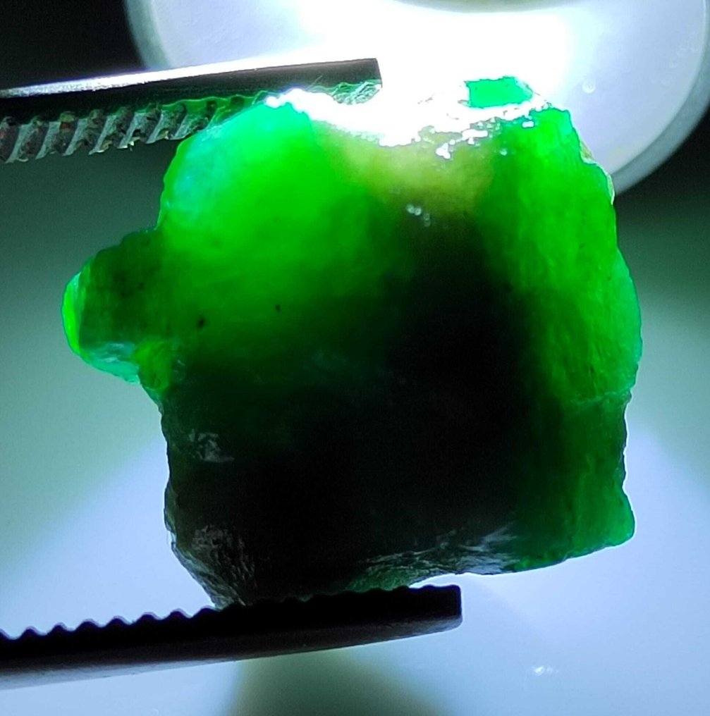 Esmeralda Grande Natural Sin Tratar - 22,50 ts - bruttona- 4.5 g #2.1