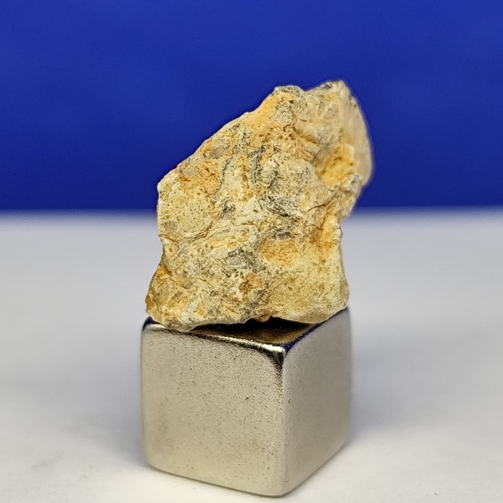 GABBRO Lunar Meteorite (Melt Breccia). ADRAR 013 (Algeria, 2023) - p. paired -. - 2.35 g #1.0