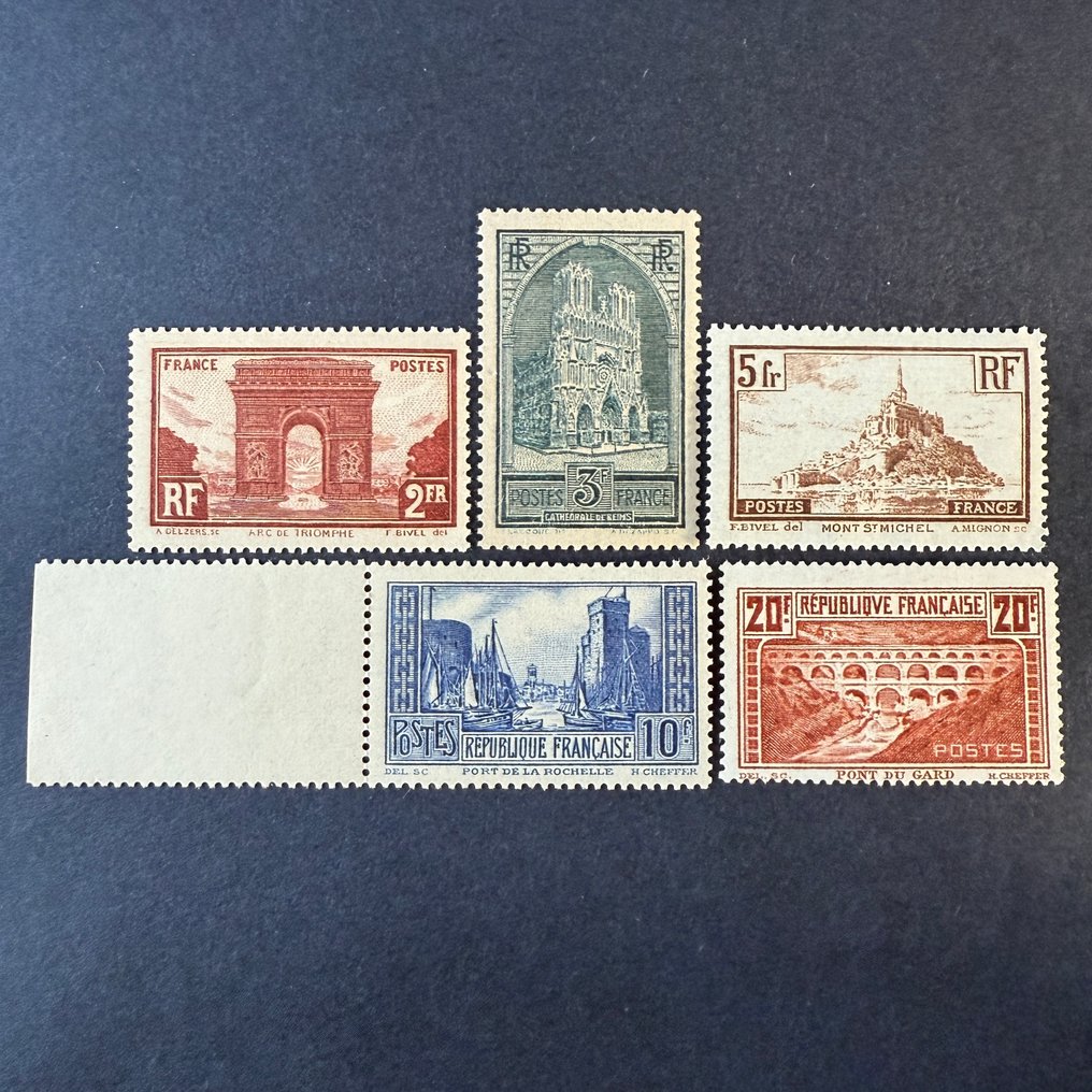 Frankreich  - Yvert 258/262 »Monuments« neu ** - TB #1.0