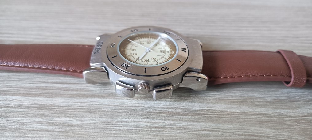 Lip - Explorer - 没有保留价 - 中性 - 1990-1999  #4.3