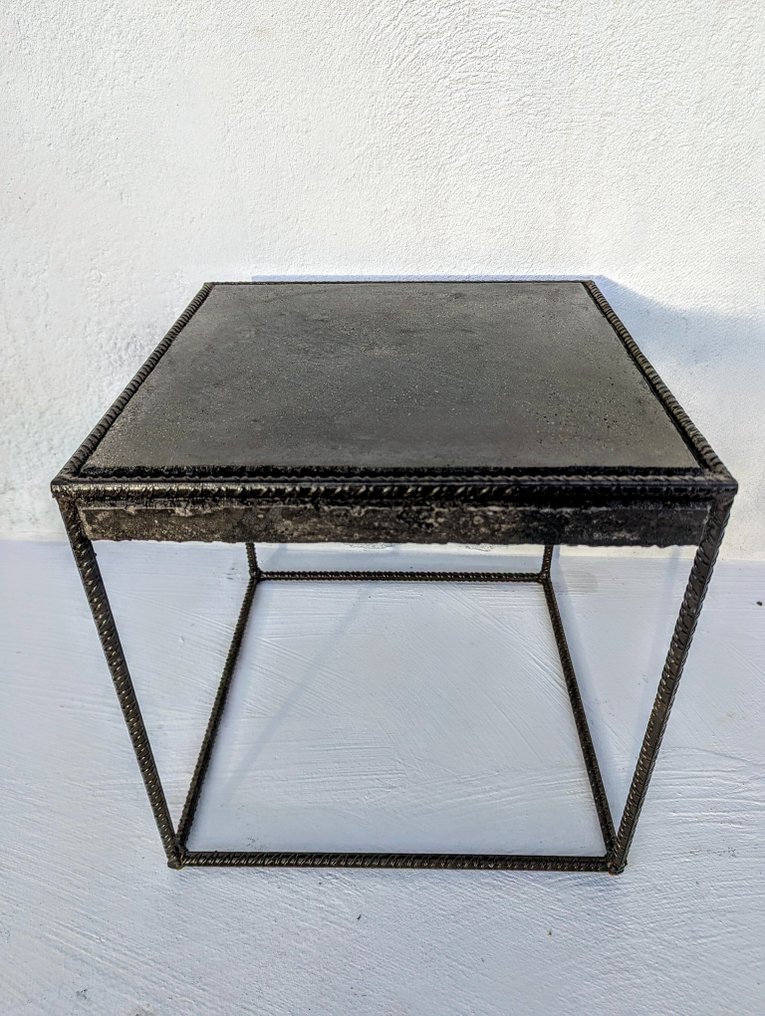 Wallavibe - D.B - Side table - Mesa cubo Mini - 粗犷主义风格 - 无底价 #3.2