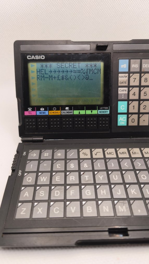 Casio SF-4000 Digital Diary - Tietokone #2.1