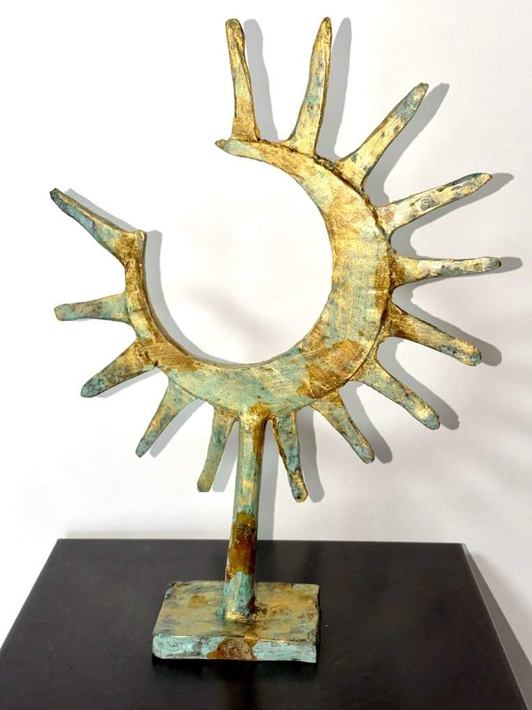 Derme Abdoulaye - Γλυπτό, “Soleil de bronze” - 37 cm - Μπρούντζος #4.3