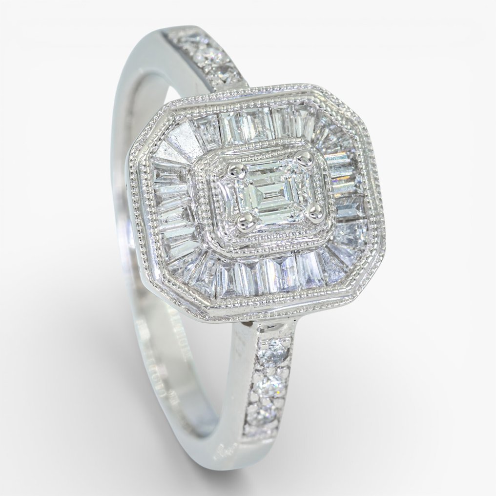 沒有保留價 - 戒指 - 14 克拉 白金, HRD Antwerp - 0.76ct. tw. 鉆石 (天然) #1.0