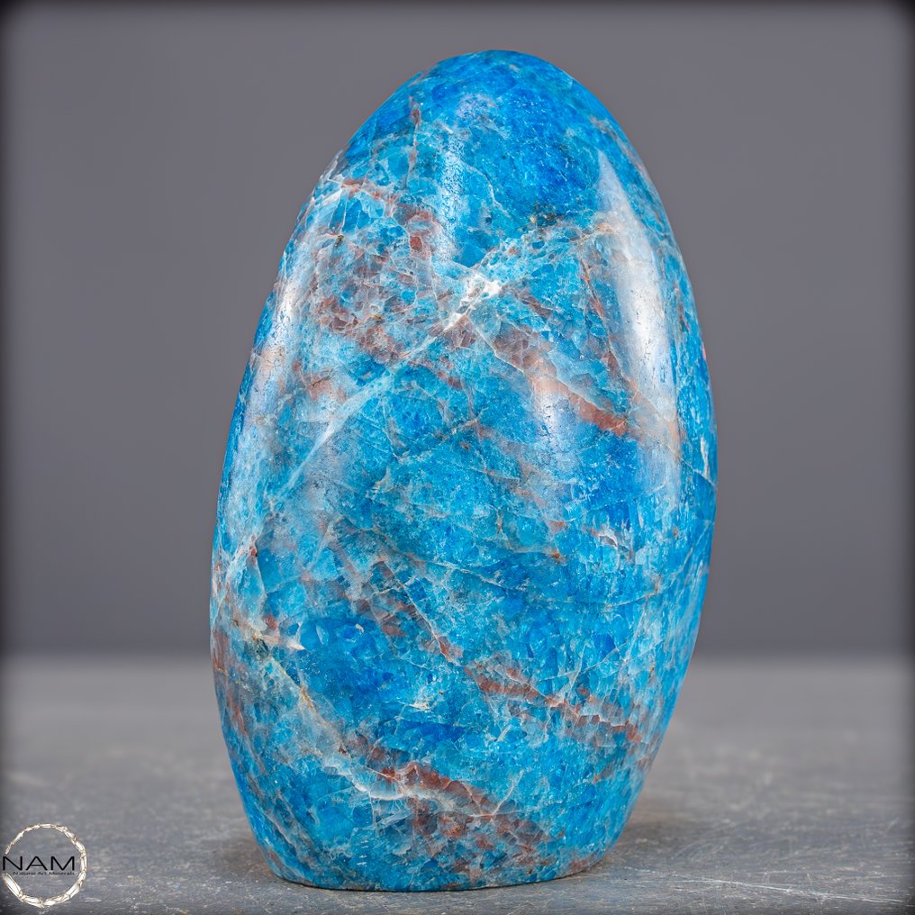 闪亮的马达加斯加自然形态的磷灰石 一个迷人的蓝色自然宝石- 899.05 g #1.0